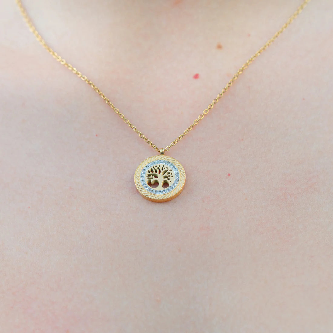 Cadena Hilo + Dije Árbol de la Vida Mujer